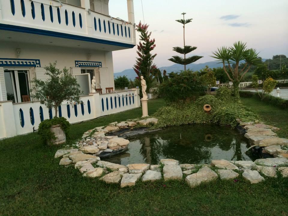 אפרטהוטל אמודיה Gogas Palace מראה חיצוני תמונה