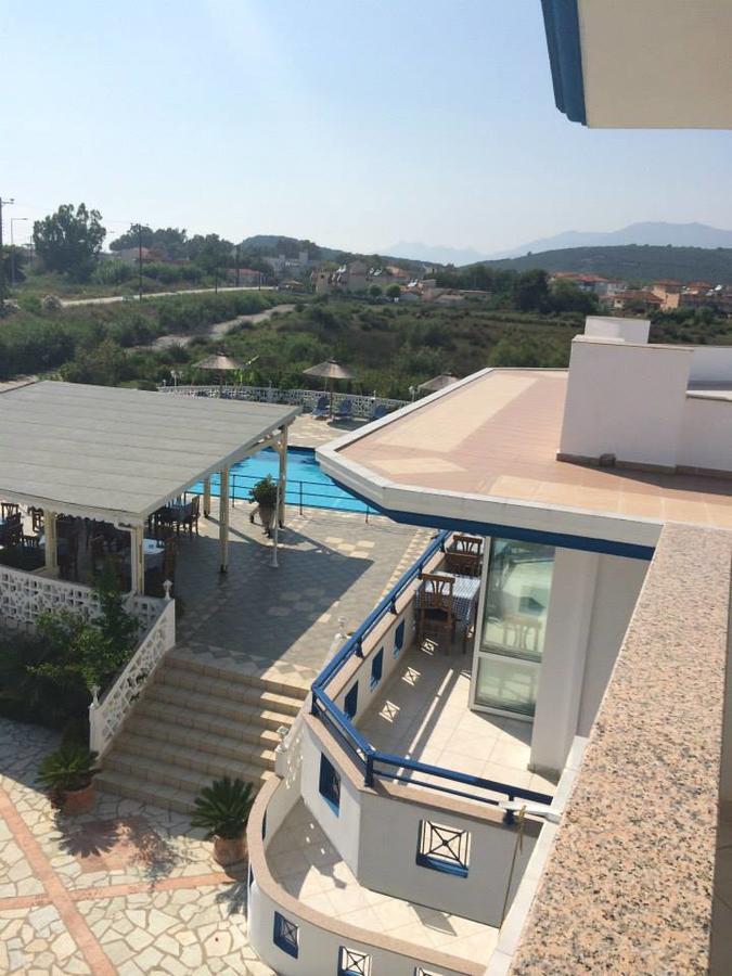 אפרטהוטל אמודיה Gogas Palace מראה חיצוני תמונה